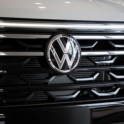 new 2024 Volkswagen Atlas car, priced at $50,045