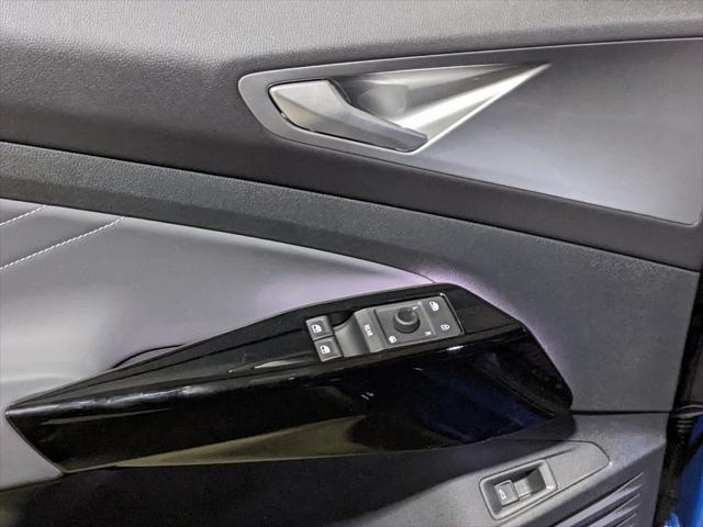 new 2025 Volkswagen ID.4 car, priced at $51,261
