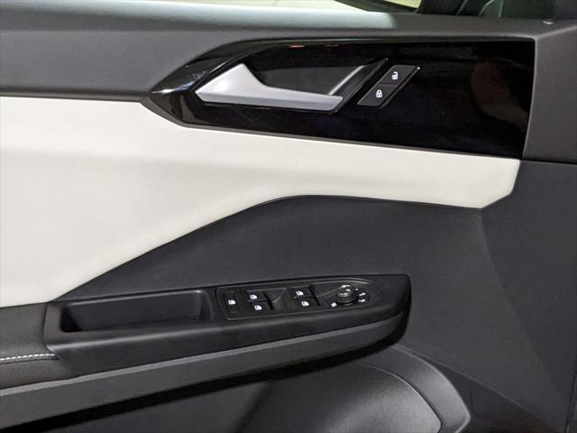 new 2025 Volkswagen Taos car, priced at $25,211