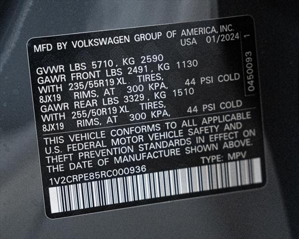 new 2024 Volkswagen ID.4 car, priced at $43,021