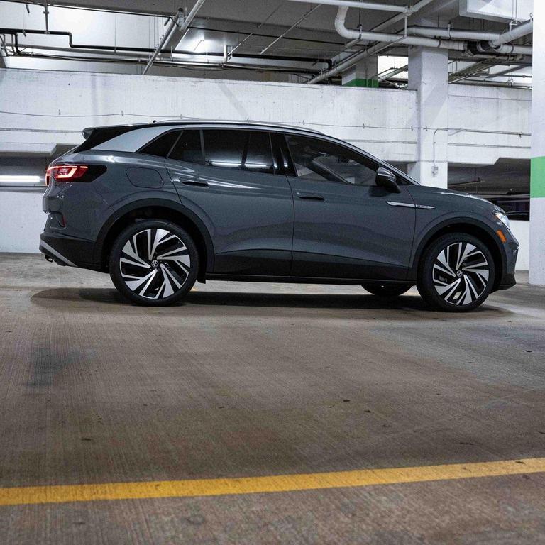 new 2025 Volkswagen ID.4 car, priced at $59,461