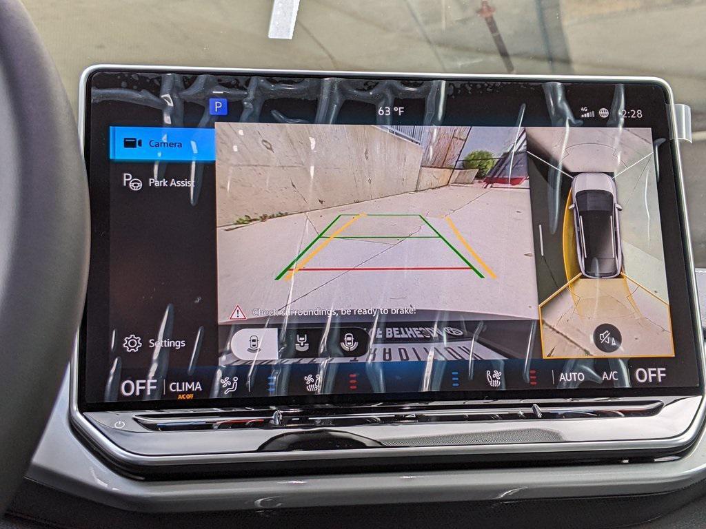 new 2025 Volkswagen ID.4 car, priced at $54,471