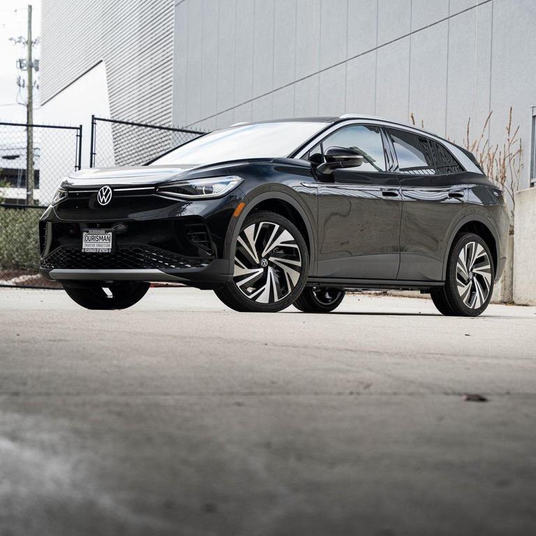 new 2025 Volkswagen ID.4 car, priced at $54,471