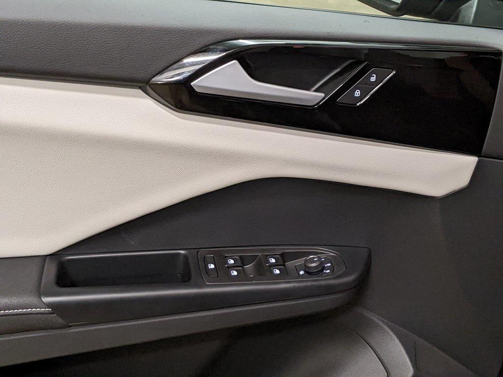 new 2025 Volkswagen Taos car, priced at $25,711