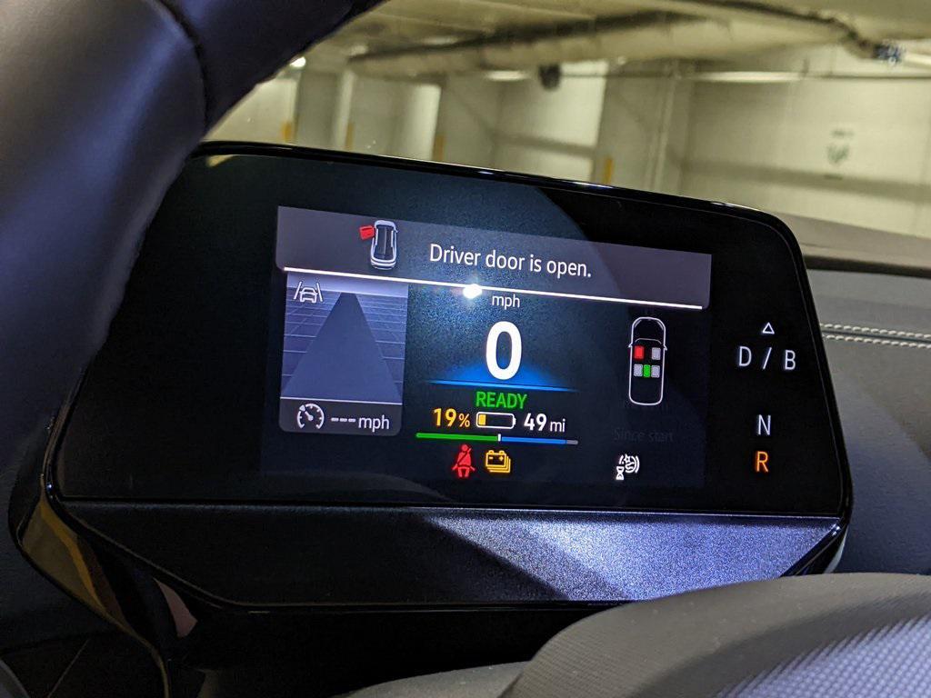 new 2025 Volkswagen ID.4 car, priced at $51,971