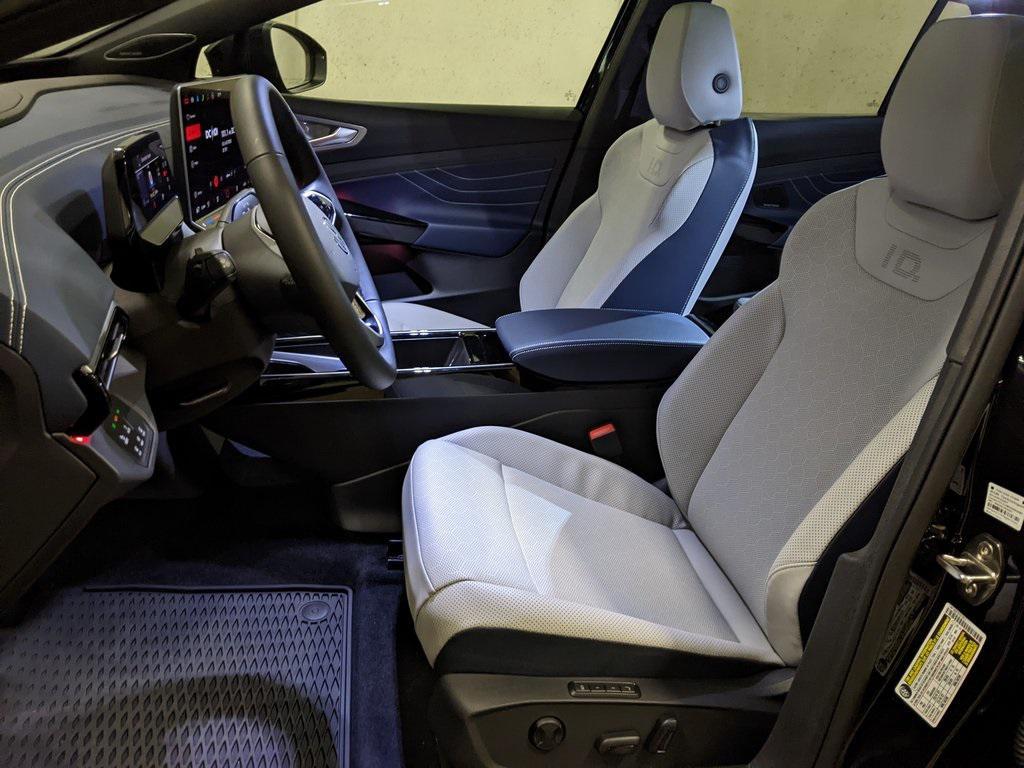 new 2025 Volkswagen ID.4 car, priced at $51,971