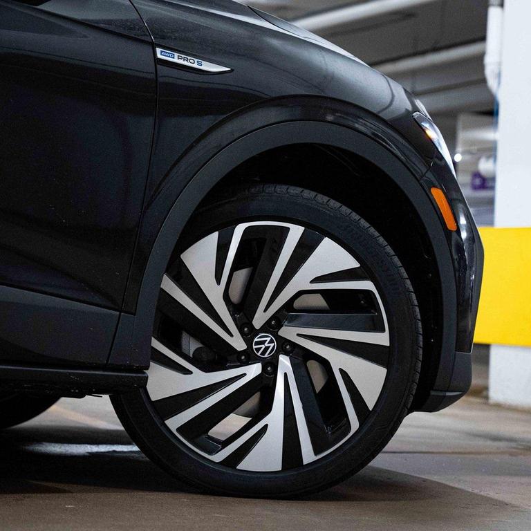 new 2025 Volkswagen ID.4 car, priced at $51,971