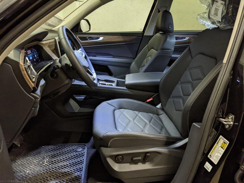 new 2026 Volkswagen Atlas car, priced at $39,734