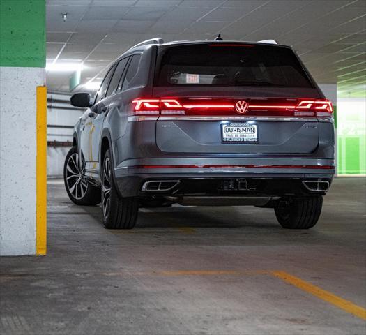 new 2024 Volkswagen Atlas car, priced at $52,365