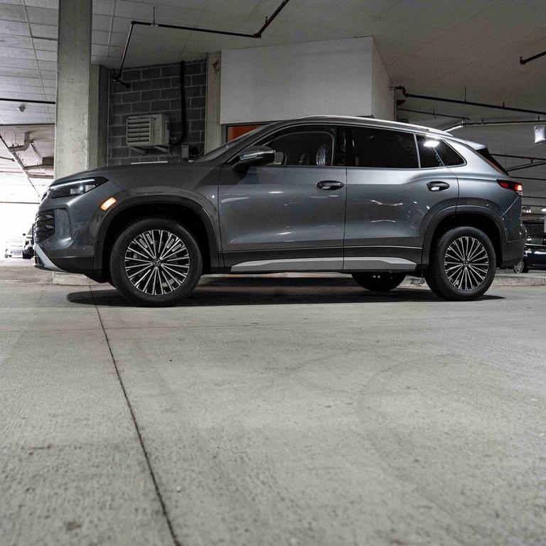 new 2025 Volkswagen Tiguan car, priced at $30,311