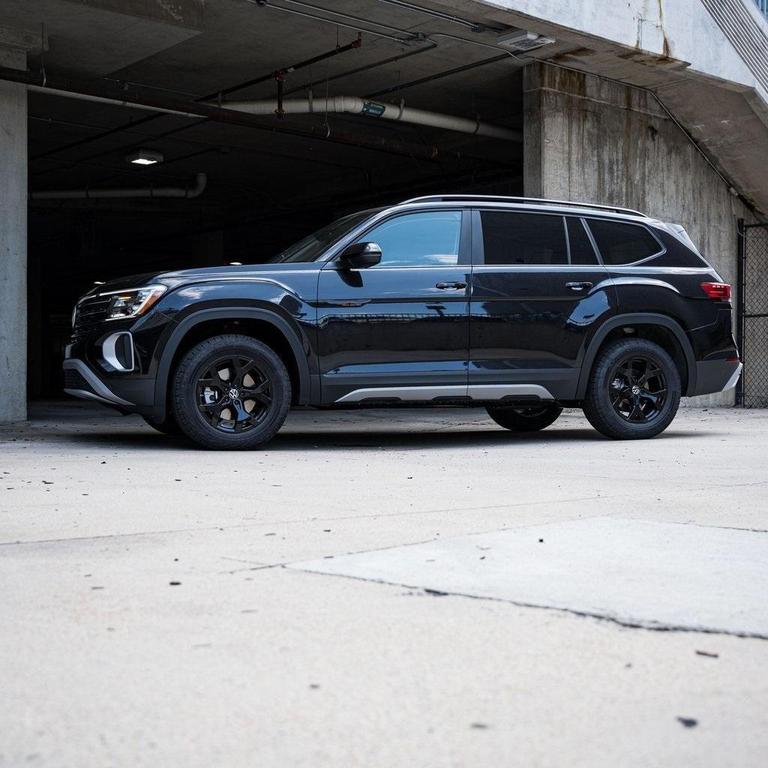 new 2026 Volkswagen Atlas car, priced at $47,428