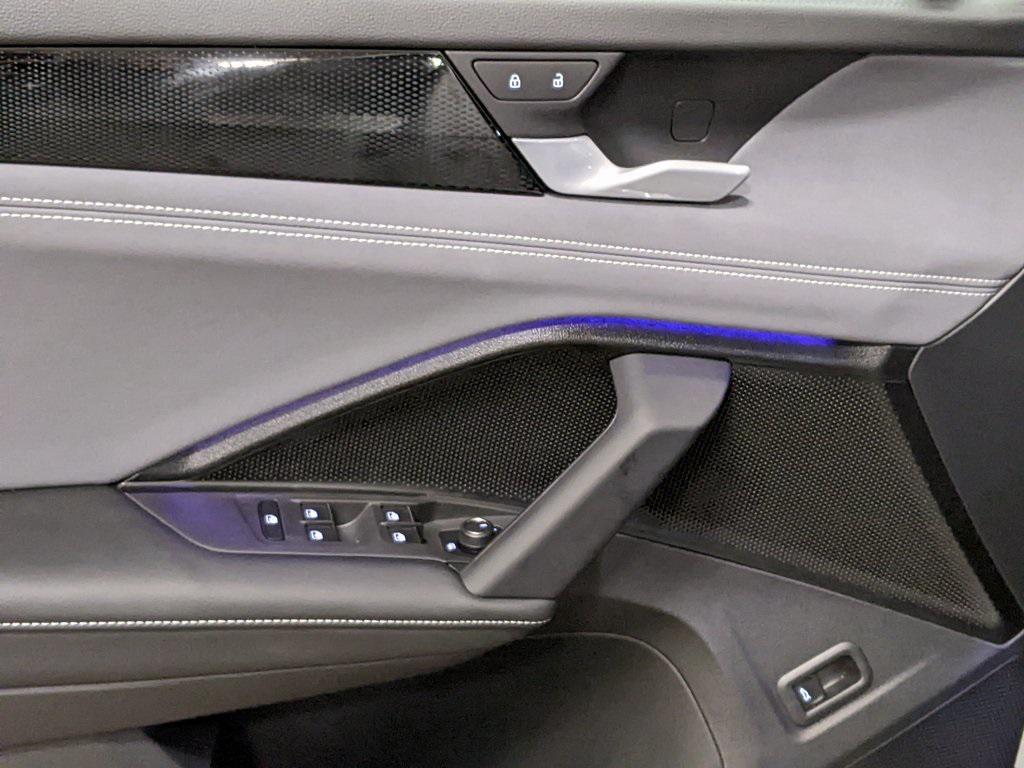 new 2025 Volkswagen Tiguan car, priced at $39,191