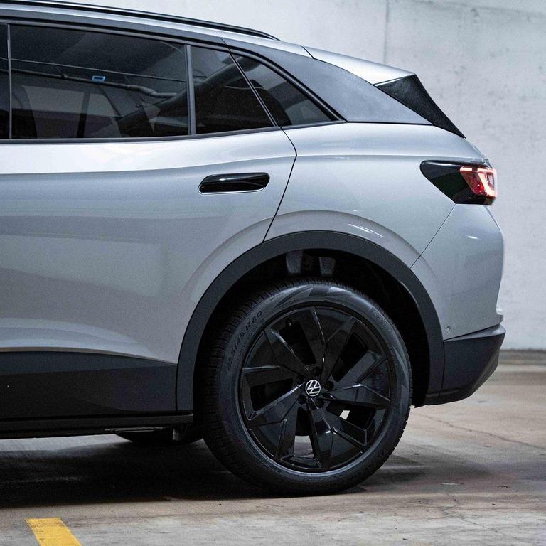 new 2025 Volkswagen ID.4 car, priced at $56,956
