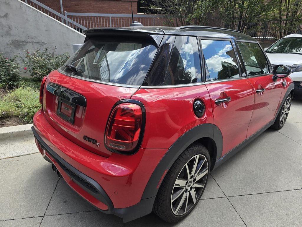 used 2024 MINI Hardtop car, priced at $28,000
