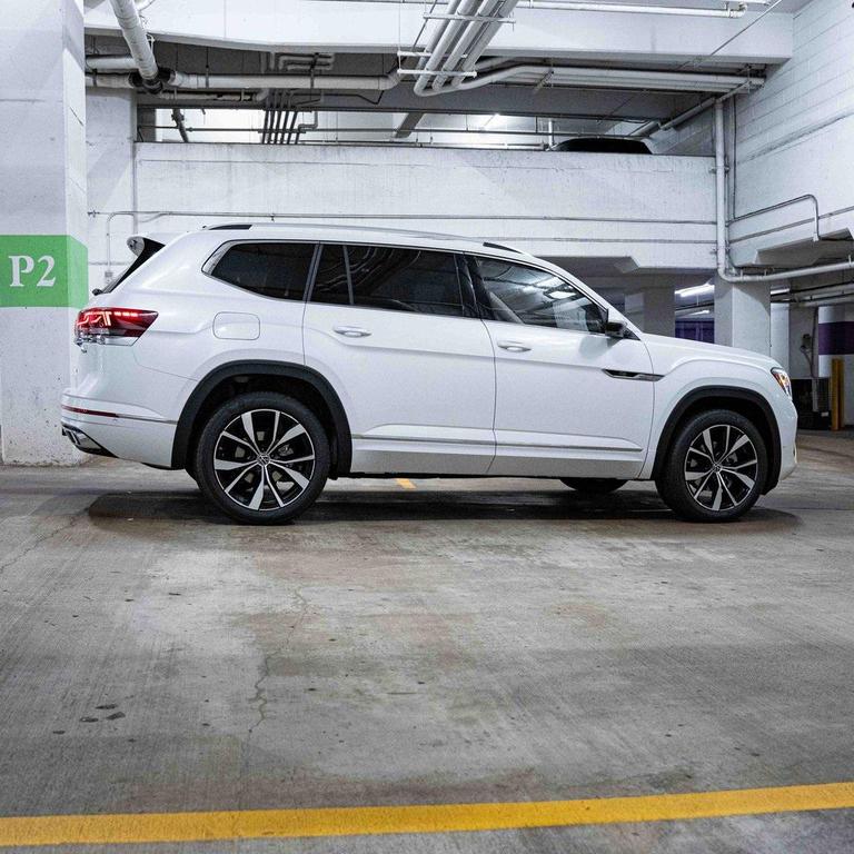 new 2026 Volkswagen Atlas car, priced at $57,758