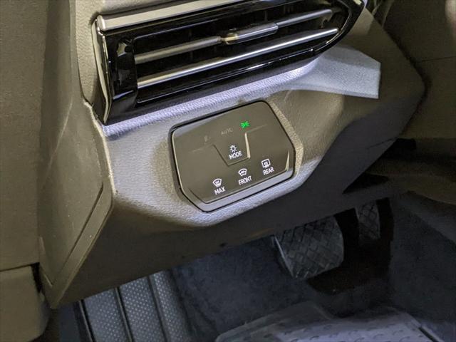 new 2025 Volkswagen ID.4 car, priced at $49,661