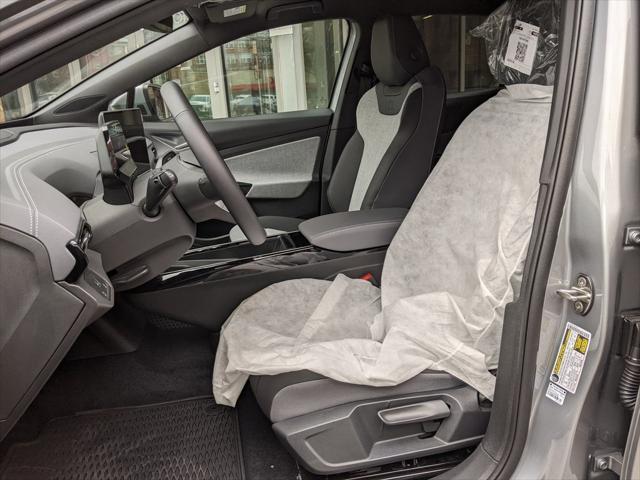 new 2025 Volkswagen ID.4 car, priced at $42,261