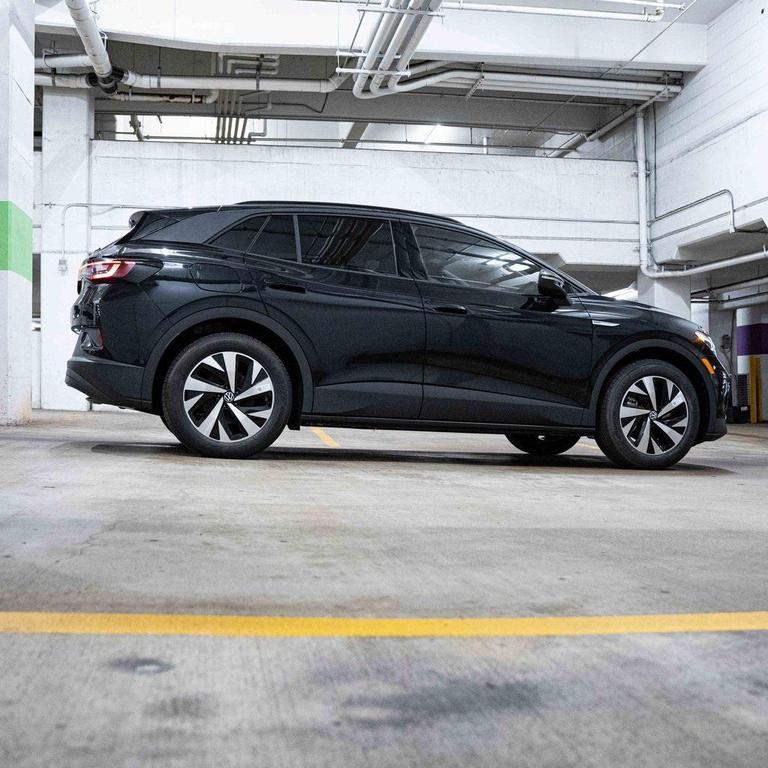 new 2025 Volkswagen ID.4 car, priced at $47,271
