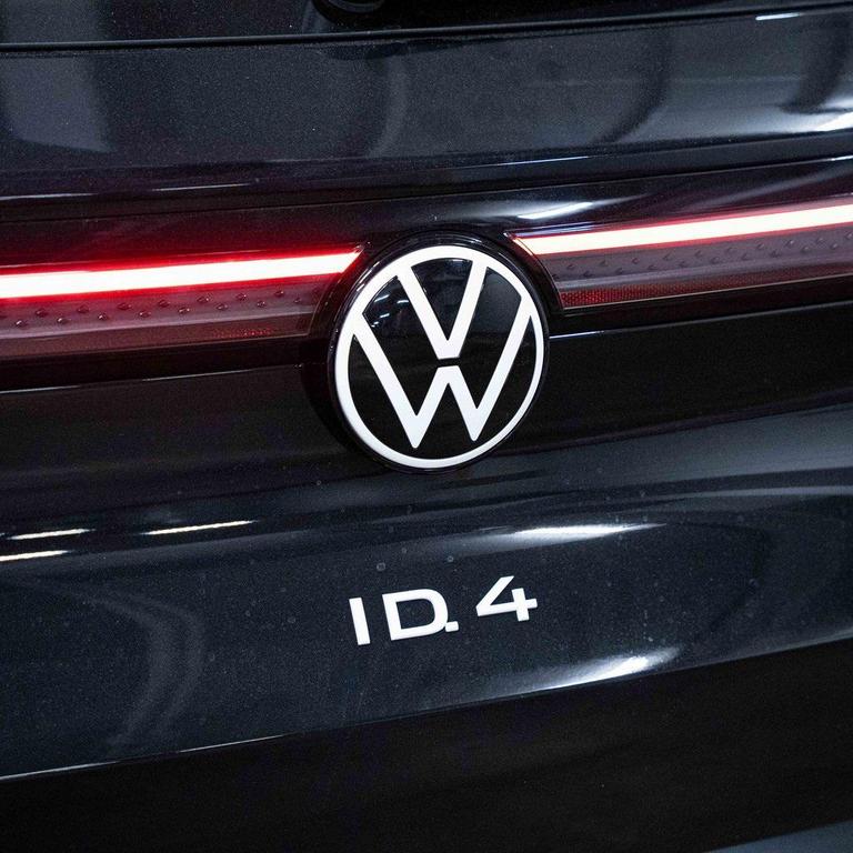 new 2025 Volkswagen ID.4 car, priced at $47,271