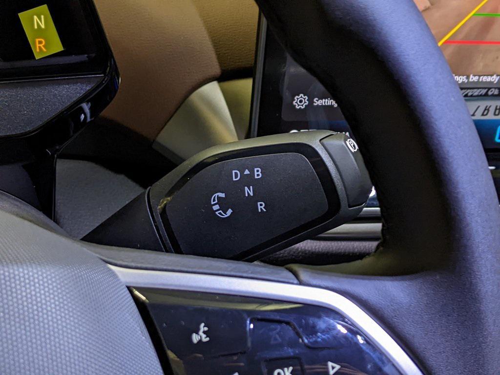 new 2025 Volkswagen ID.4 car, priced at $47,271