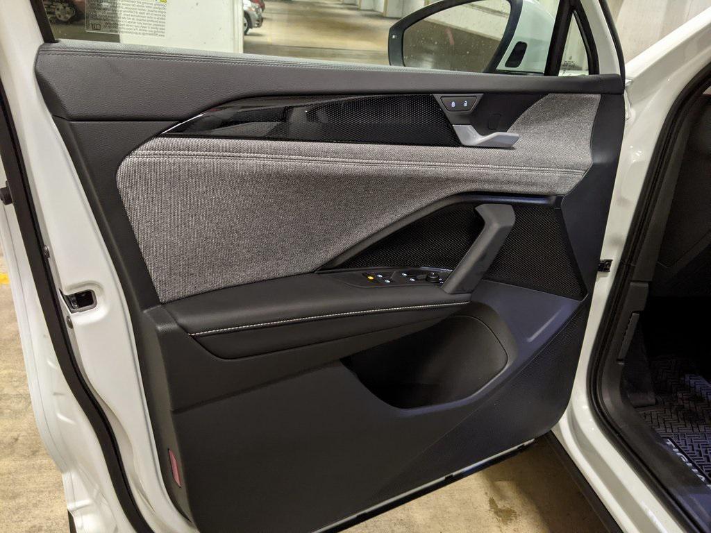 new 2025 Volkswagen Tiguan car, priced at $28,811