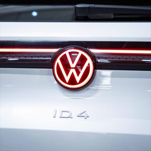 new 2025 Volkswagen ID.4 car, priced at $51,716