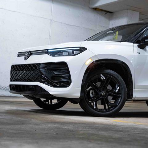 new 2025 Volkswagen Tiguan car, priced at $38,836