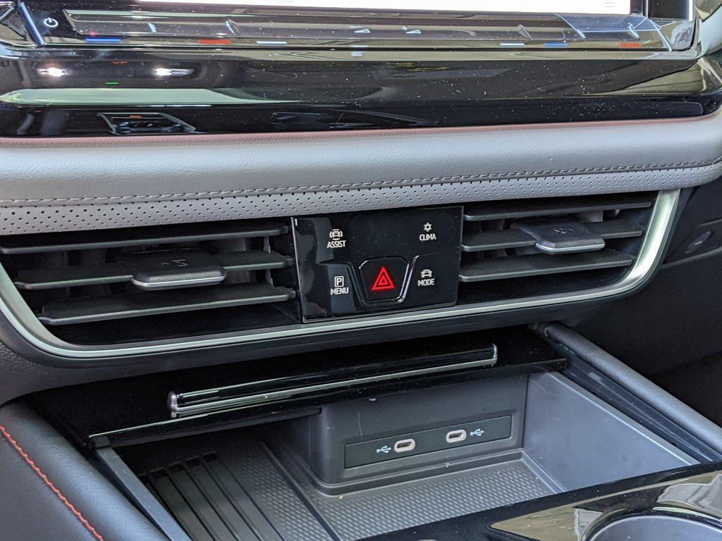 new 2025 Volkswagen Atlas car, priced at $41,146