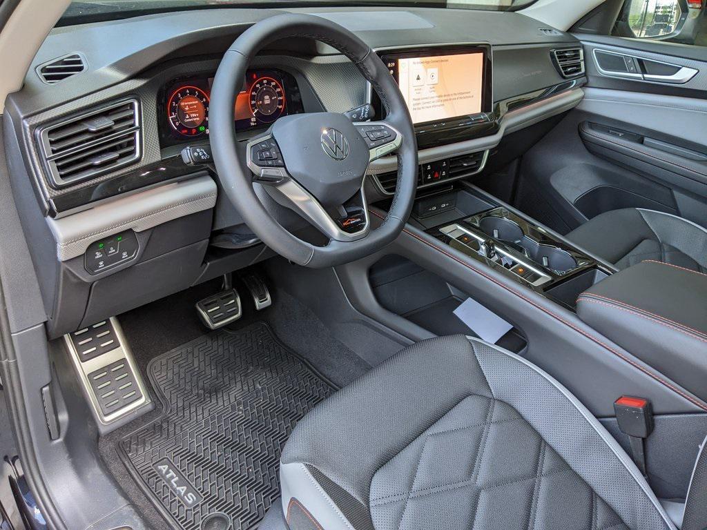 new 2025 Volkswagen Atlas car, priced at $41,146