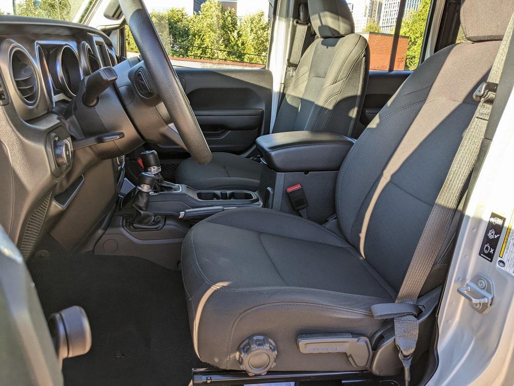 used 2022 Jeep Wrangler Unlimited car, priced at $28,000