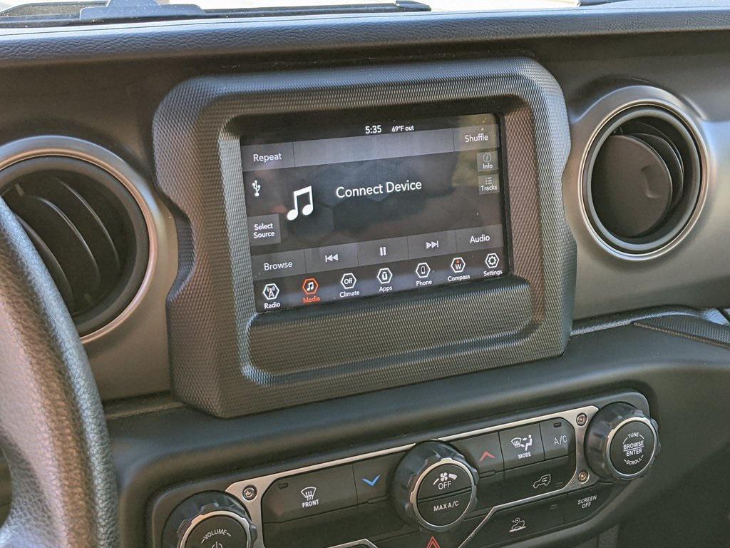 used 2022 Jeep Wrangler Unlimited car, priced at $28,000