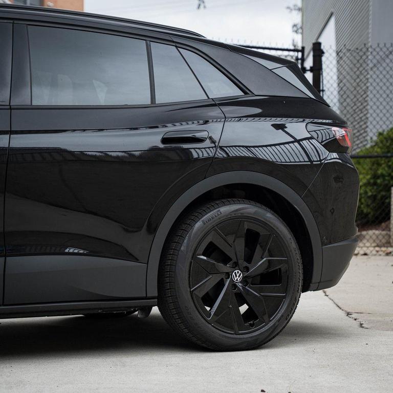 new 2025 Volkswagen ID.4 car, priced at $48,066