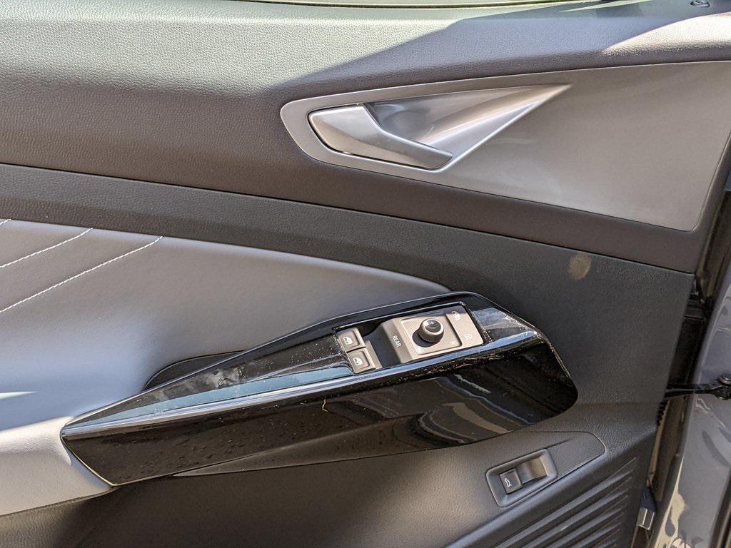 new 2025 Volkswagen ID.4 car, priced at $53,066