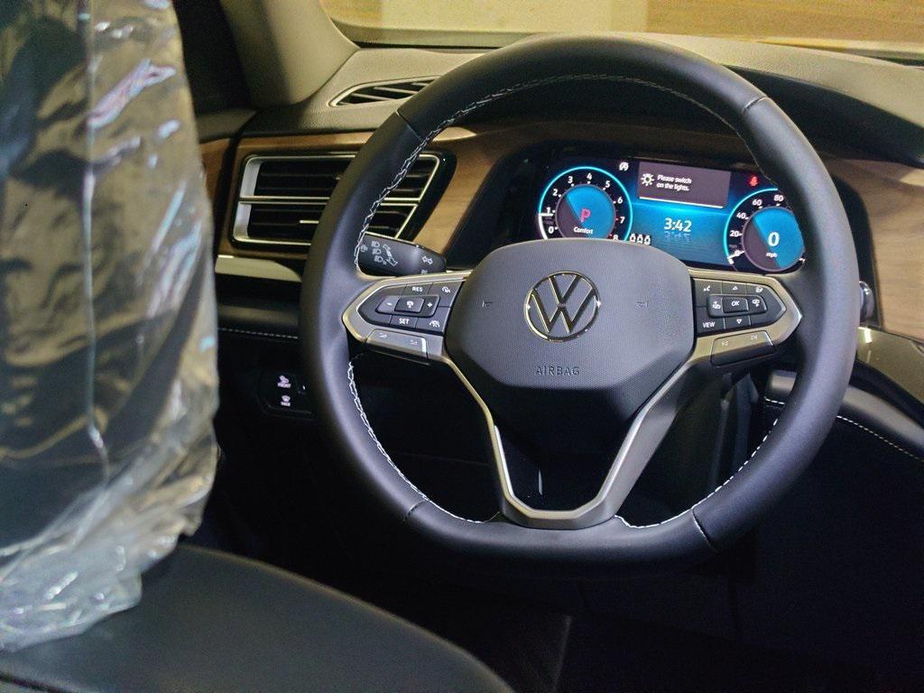 new 2025 Volkswagen Atlas car, priced at $41,552