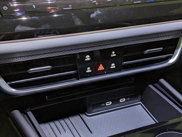 new 2025 Volkswagen Atlas car, priced at $48,816