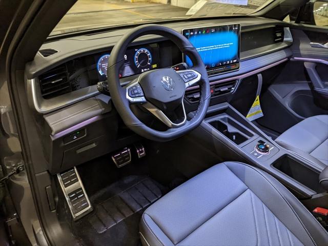 new 2025 Volkswagen Tiguan car, priced at $37,986