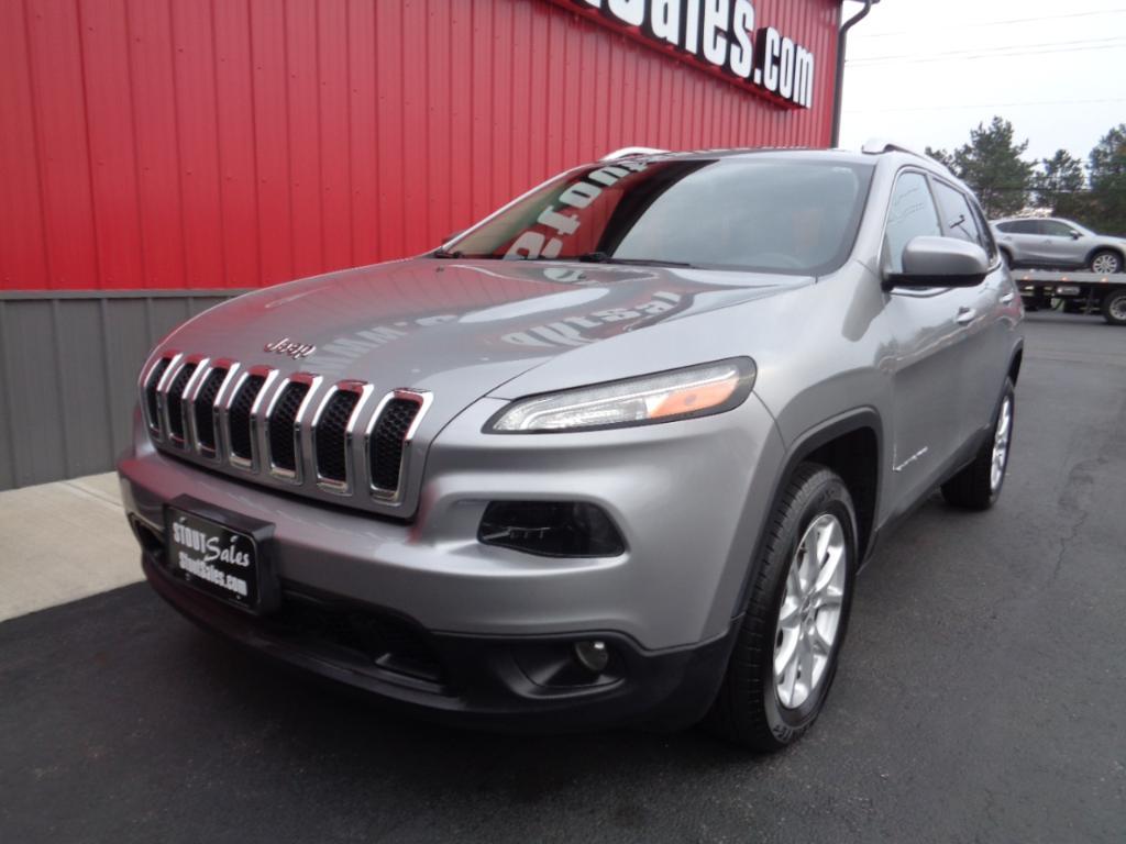 used 2015 Jeep Cherokee car, priced at $9,995