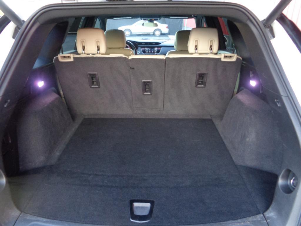 used 2018 Cadillac XT5 car, priced at $9,995