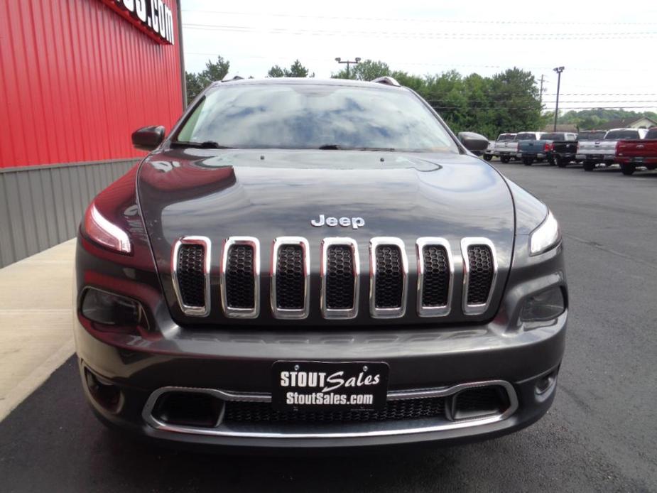 used 2016 Jeep Cherokee car, priced at $10,995