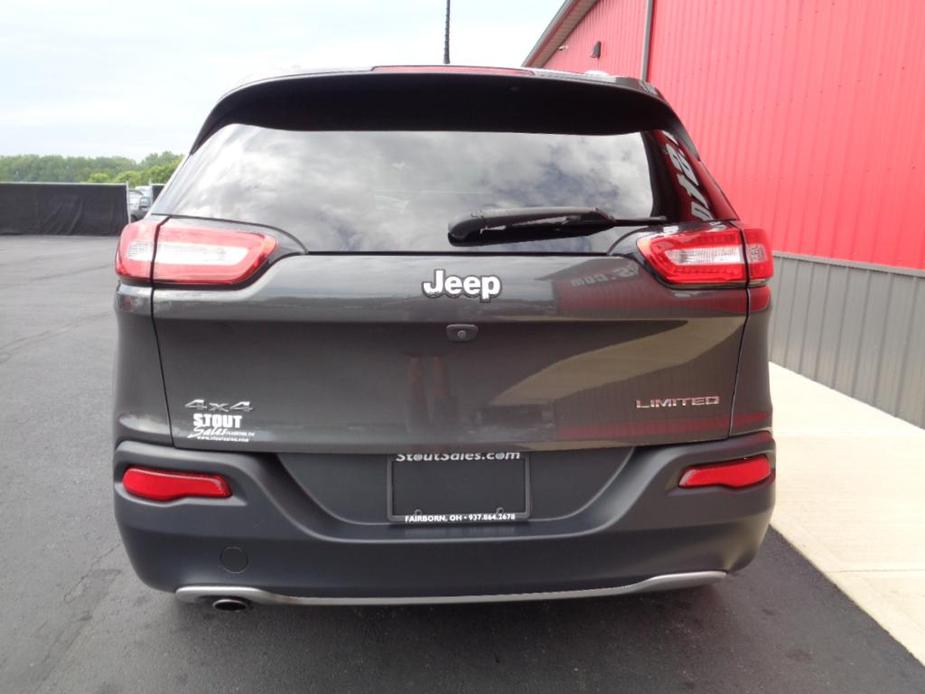 used 2016 Jeep Cherokee car, priced at $10,995