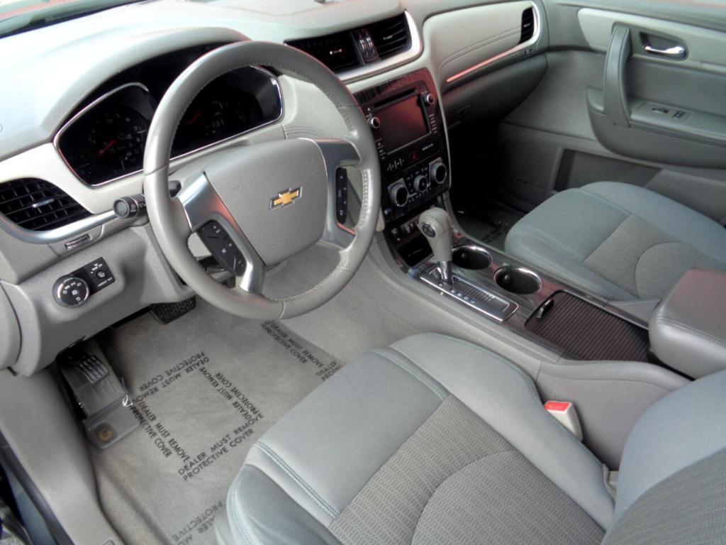 used 2014 Chevrolet Traverse car, priced at $5,995