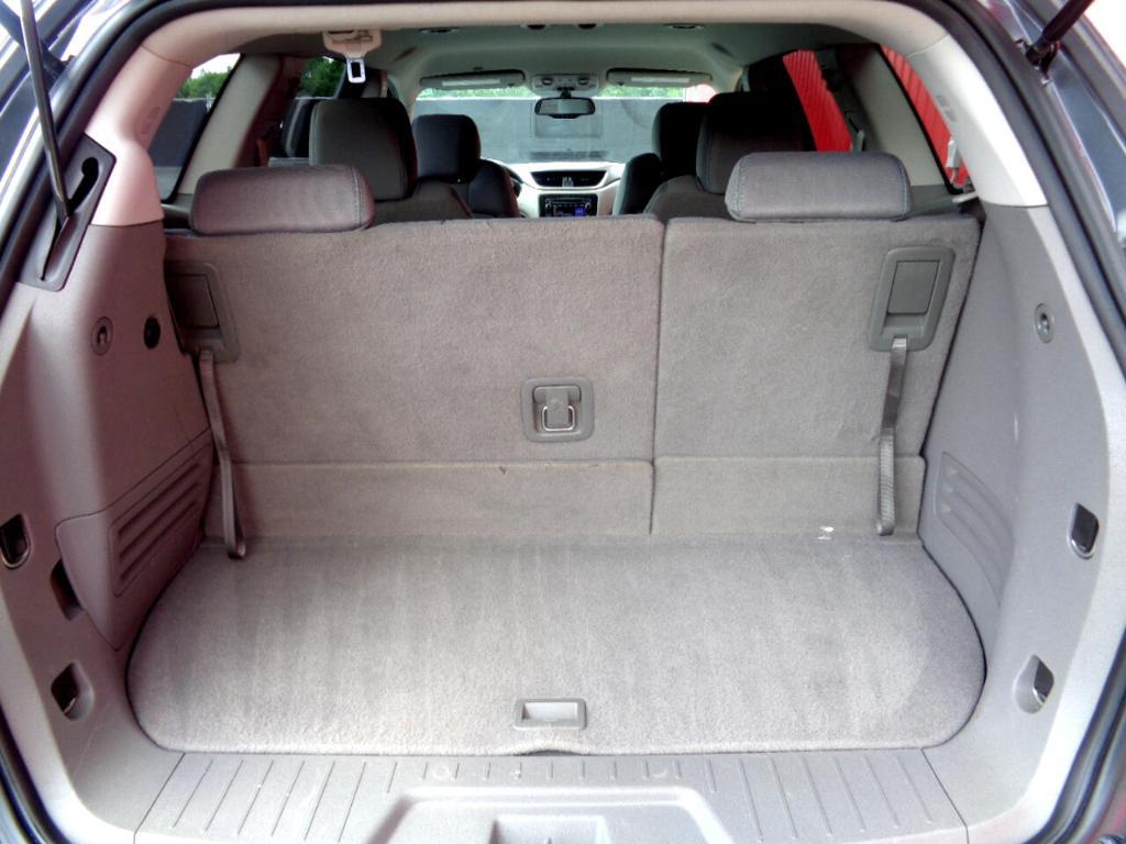 used 2014 Chevrolet Traverse car, priced at $5,995