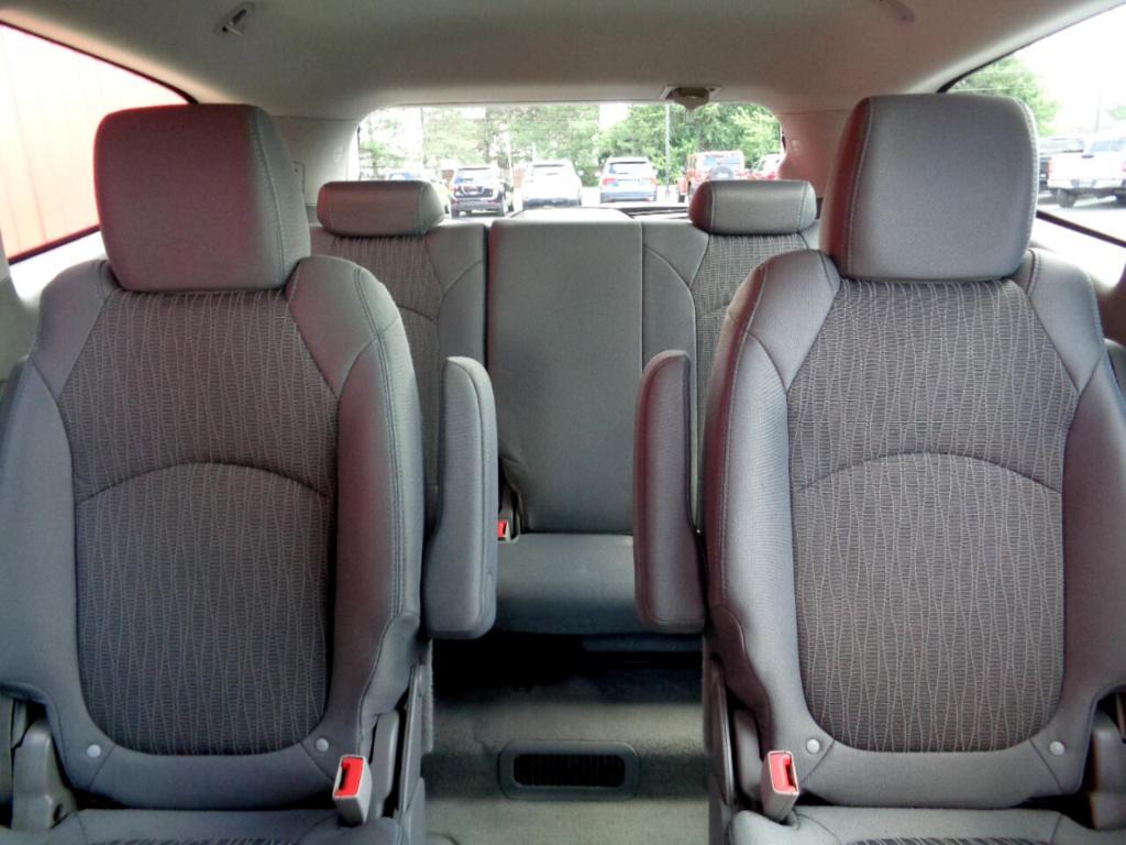 used 2014 Chevrolet Traverse car, priced at $5,995