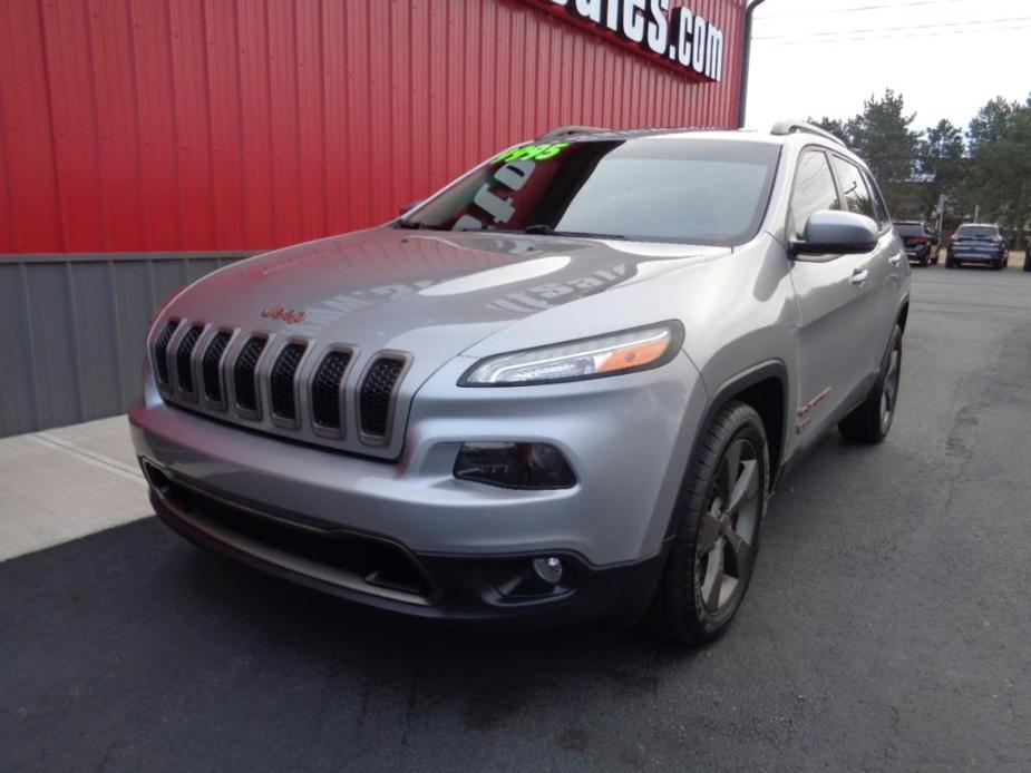 used 2016 Jeep Cherokee car, priced at $9,995