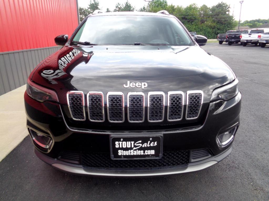 used 2019 Jeep Cherokee car, priced at $12,995
