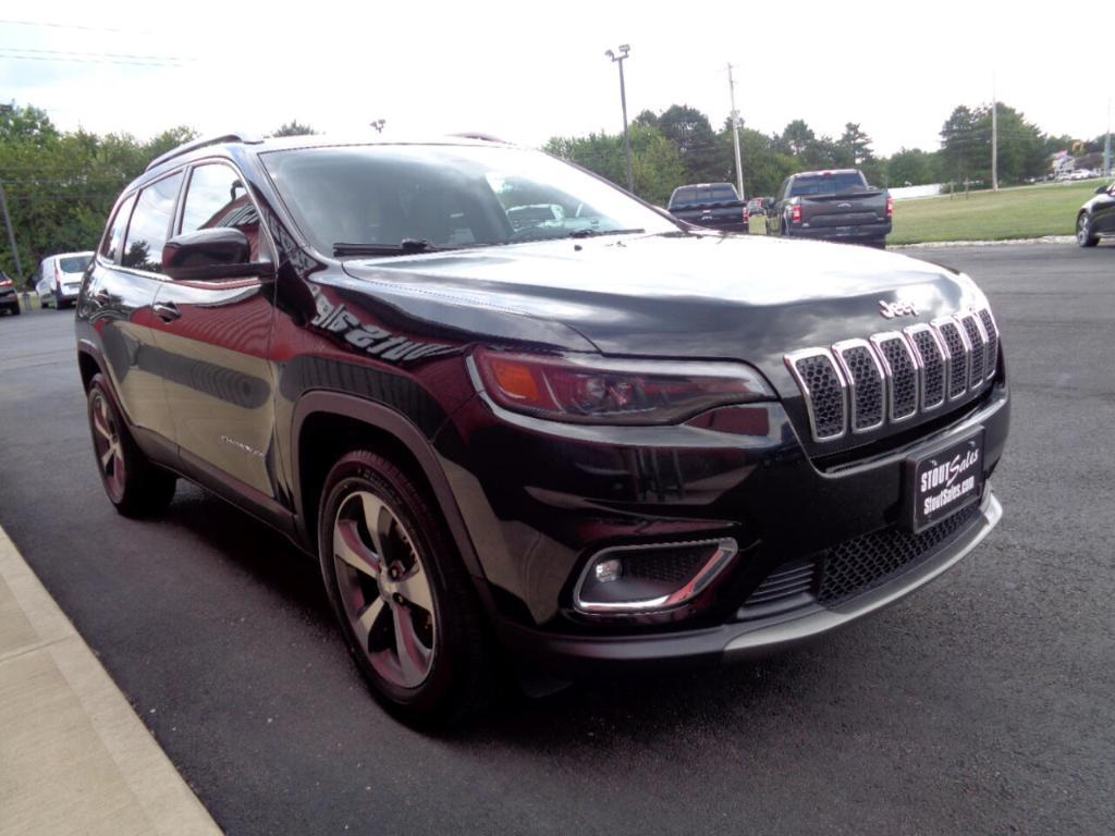 used 2019 Jeep Cherokee car, priced at $12,995