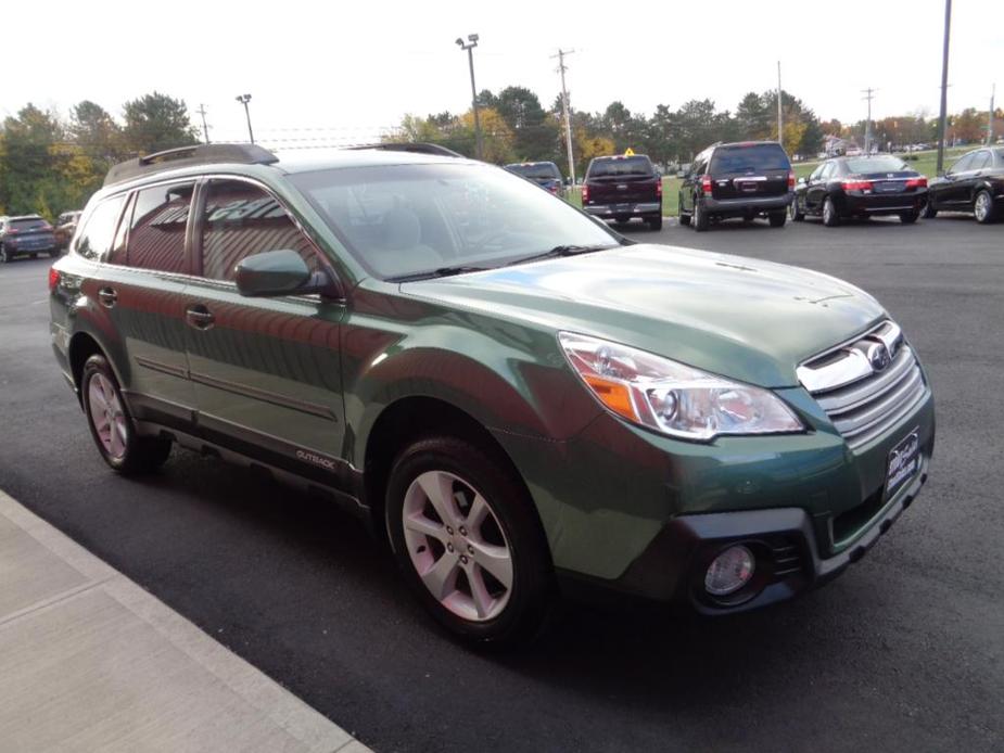 used 2013 Subaru Outback car, priced at $7,995