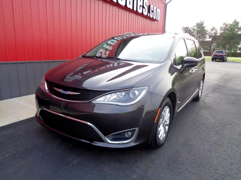 used 2018 Chrysler Pacifica car, priced at $11,995