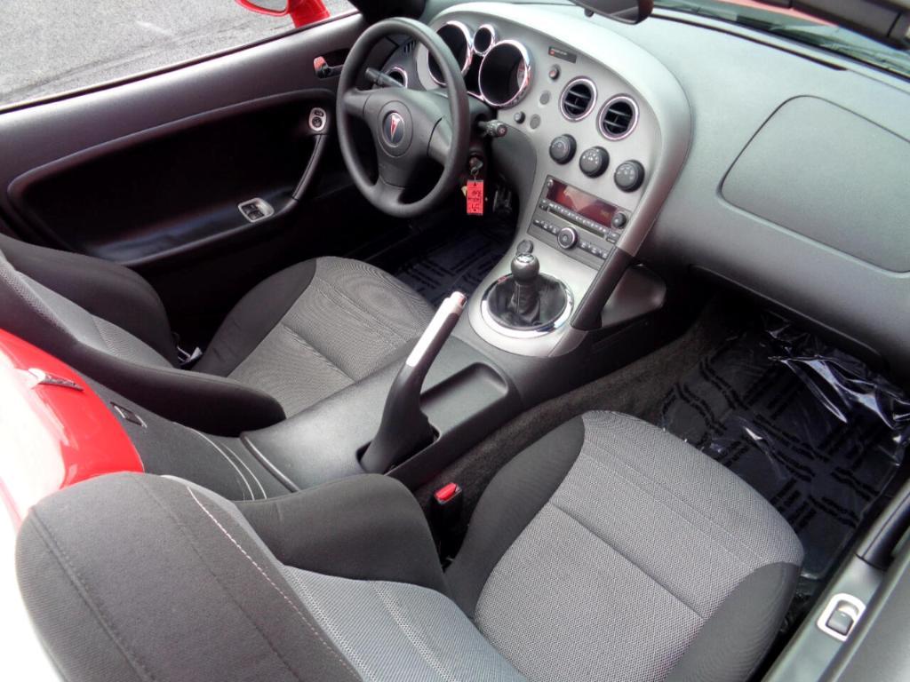 used 2007 Pontiac Solstice car, priced at $11,995