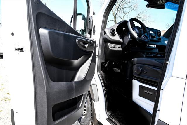 new 2024 Mercedes-Benz Sprinter 3500 car, priced at $68,454